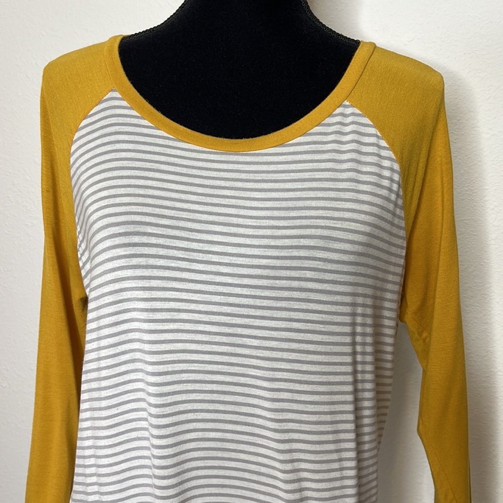 Maurices size M raglan sleeve gray and white stripes with mustard sleeves - Picture 3 of 8